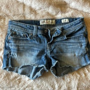 BKE Jean shorts size 26